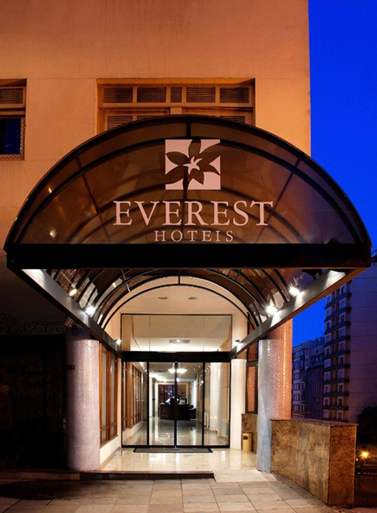 Everest Porto Alegre Hotel Exterior photo
