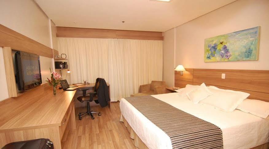 Everest Porto Alegre Hotel Exterior photo